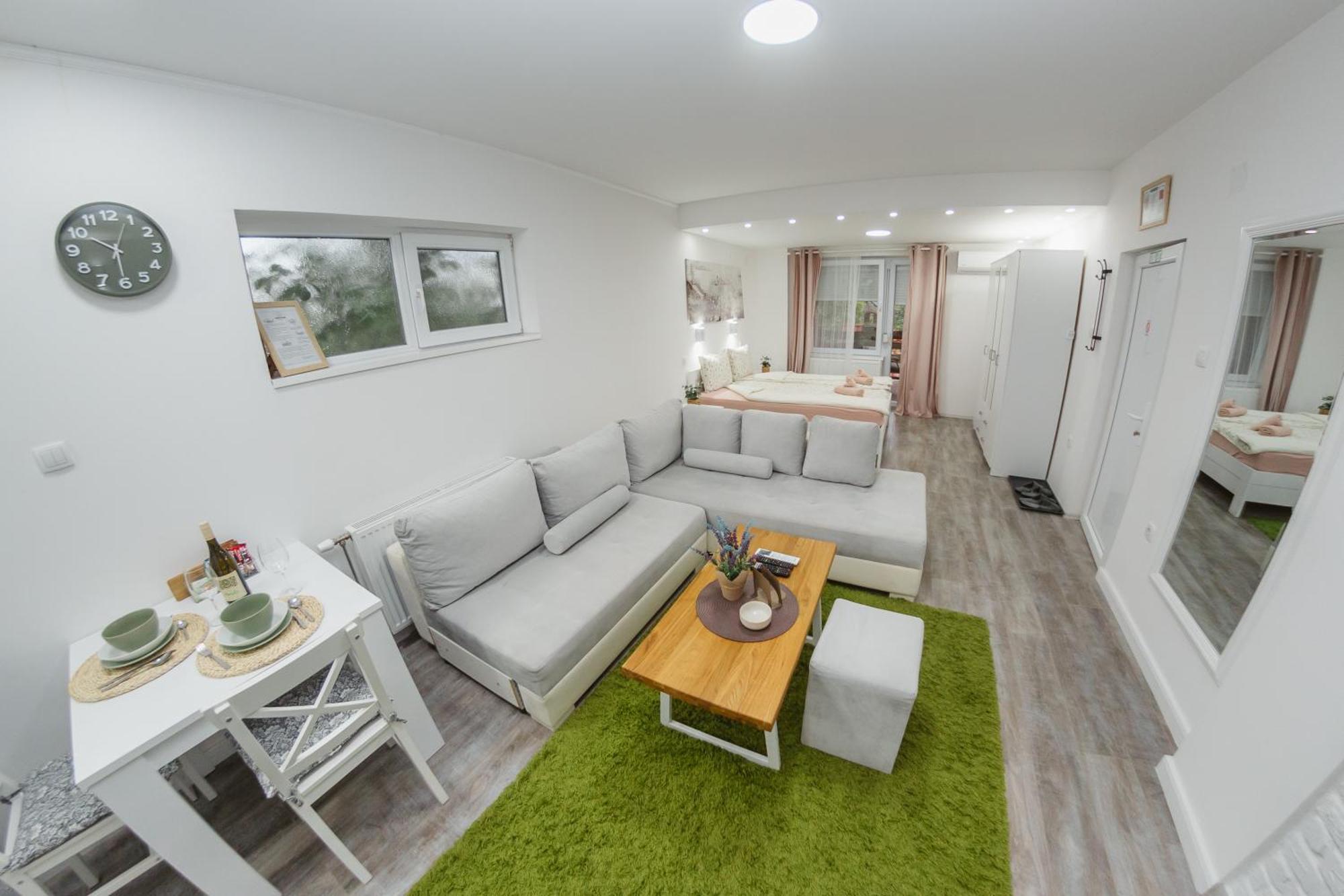 Guest House Lila Sombor Exterior photo